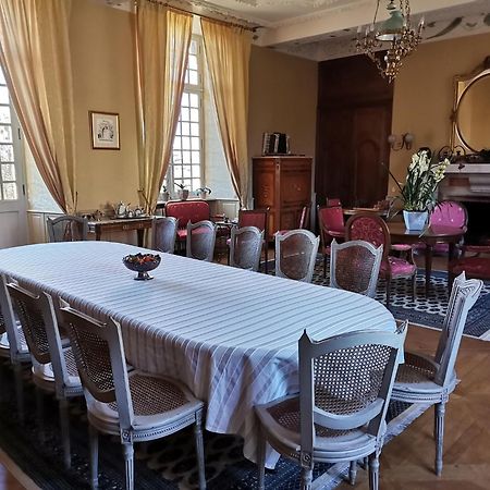 Chateau De Courseulles 외부 사진