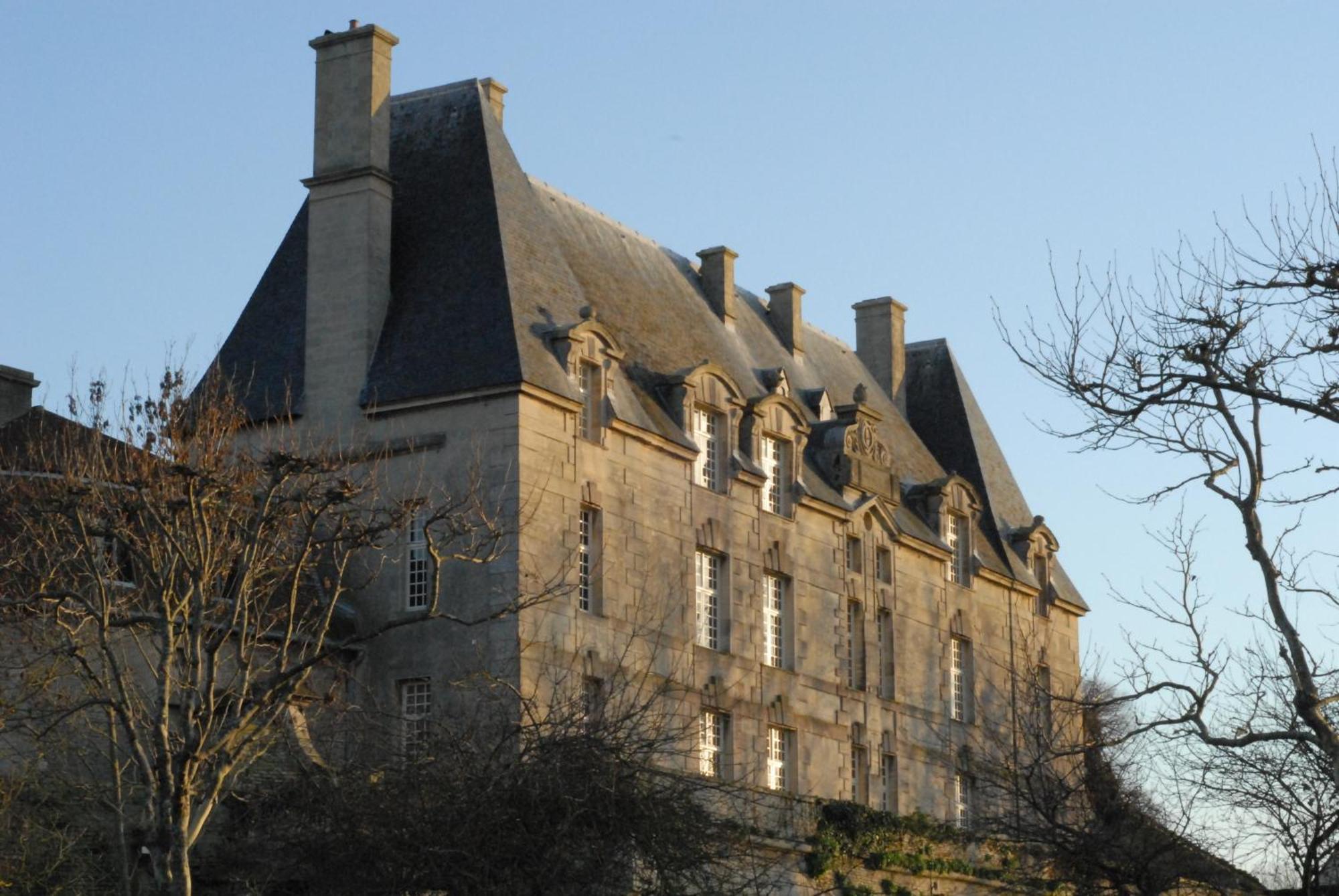 Chateau De Courseulles 외부 사진
